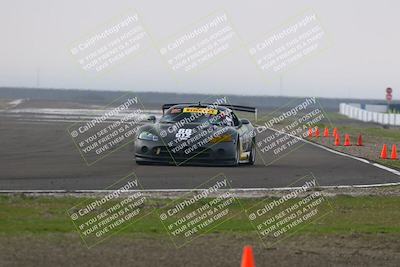 media/Jan-18-2026-CalClub SCCA (Sun) [[8bc6468723]]/Group 5 Race/Turn 1/